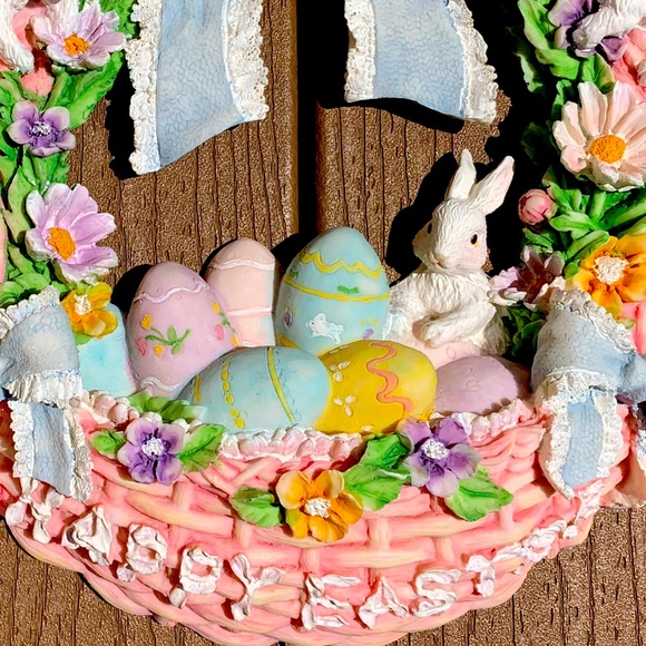 WHIMSICAL HAND PAINTED “HAPPY EASTER” WREATH - Picture 2 of 8